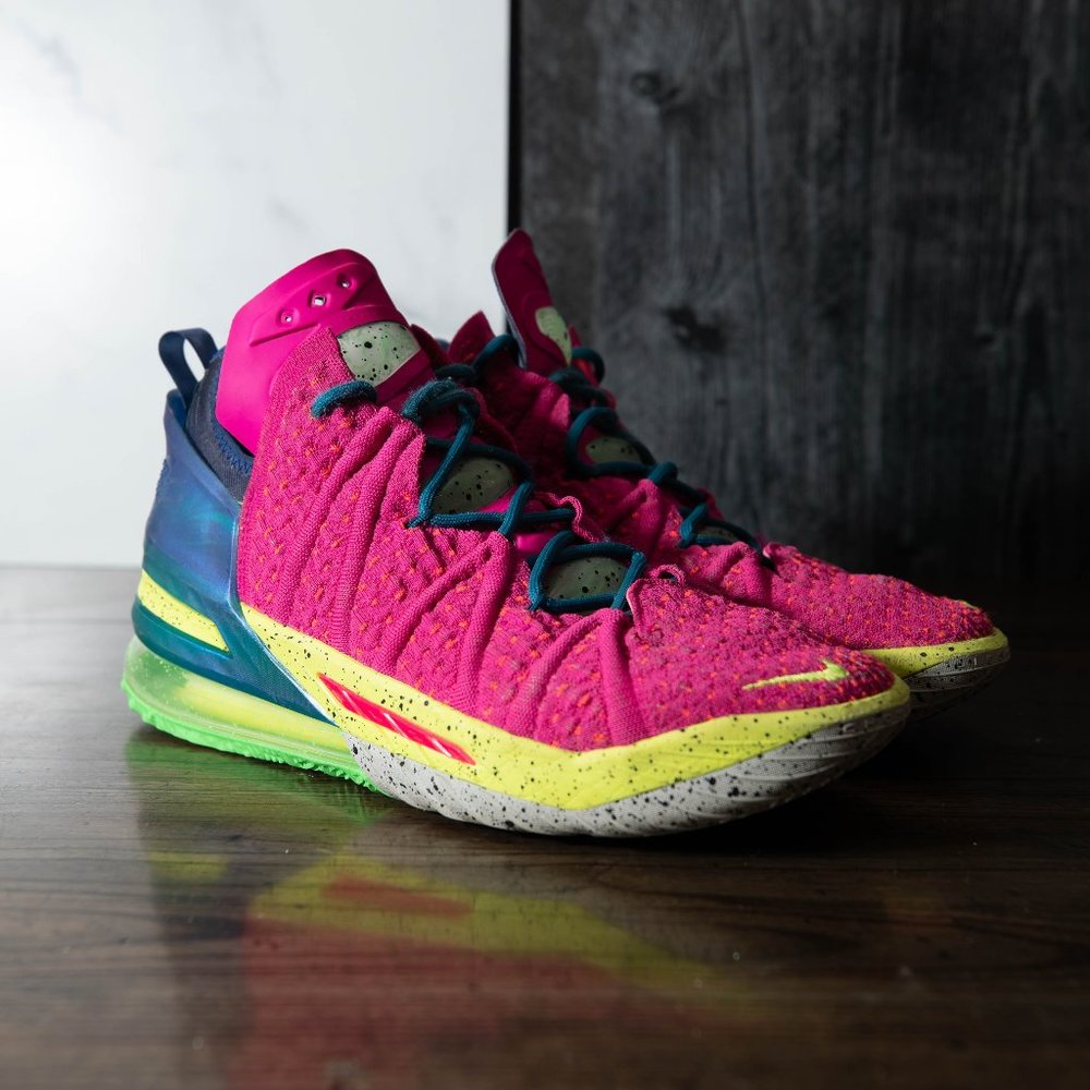 Nike LeBron 18 "Los Angeles By Night" (8.5)